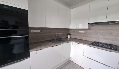 Rent Two bedroom apartment, Two bedroom apartment, Gúgska, Nové Zámky,