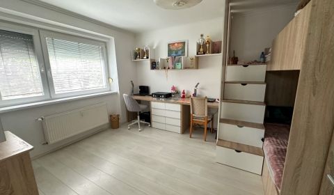 Sale One bedroom apartment, One bedroom apartment, Priateľstva, Komárn
