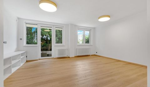 Rent Two bedroom apartment, Two bedroom apartment, Sološnická, Bratisl