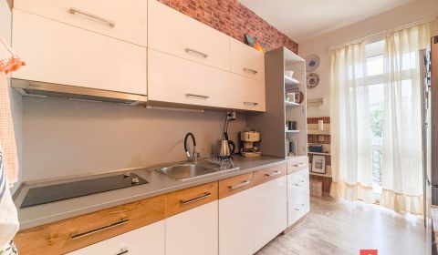 Rent Two bedroom apartment, Bratislava - Staré Mesto, Slovakia