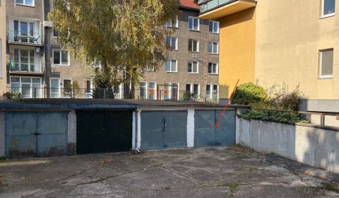 Sale Garage, Garage, Súťažná, Bratislava - Ružinov, Slovakia