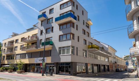 Rent Three bedroom apartment, Three bedroom apartment, Dunajská, Brati