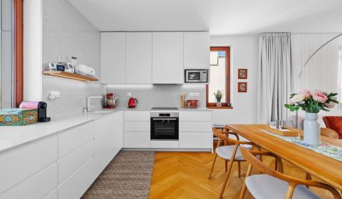 Rent Three bedroom apartment, Three bedroom apartment, Dunajská, Brati