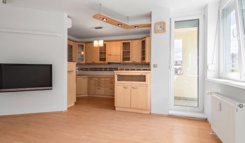 Spacious 3-Room Apartment in Bratislava's Karlova Ves
