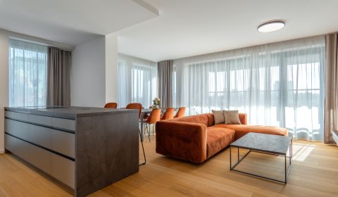 Sale Three bedroom apartment, Three bedroom apartment, Mierová, Bratis