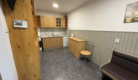 Rent Three bedroom apartment, Three bedroom apartment, Dunajská Streda