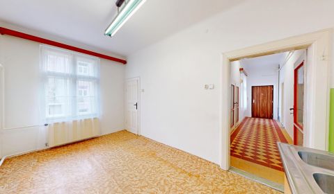 Sale Three bedroom apartment, Three bedroom apartment, 29. augusta, Br