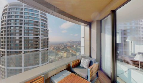 SKY PARK Two-bedroom apartment and castle view