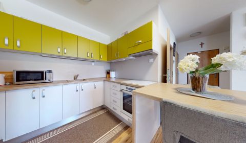 Sale Two bedroom apartment, Two bedroom apartment, Pod Vinohradmi, Top