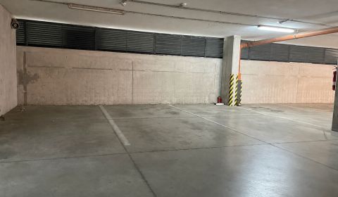 Sale Garage, Garage, Betliarska, Bratislava - Petržalka, Slovakia