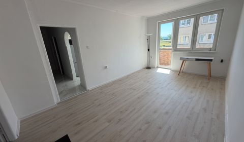 Sale Two bedroom apartment, Two bedroom apartment, Stummerova, Topoľča