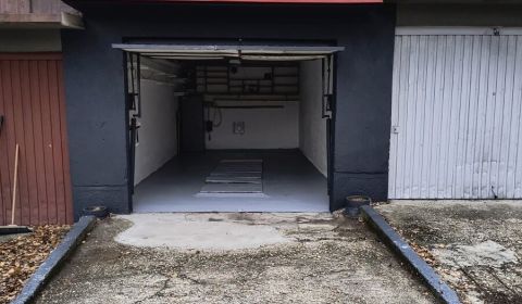 Sale Garage, Garage, Púpavová, Bratislava - Karlova Ves, Slovakia