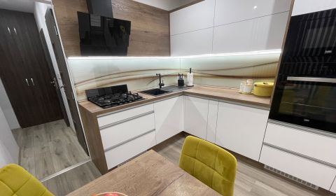 Sale Two bedroom apartment, Two bedroom apartment, Žiar nad Hronom, Sl