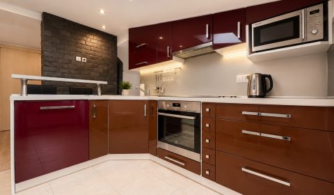 Rent Two bedroom apartment, Two bedroom apartment, Hviezdoslavova, Ban