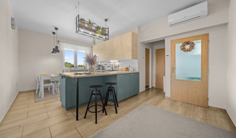 Sale Two bedroom apartment, Two bedroom apartment, Závodská cesta, Mal