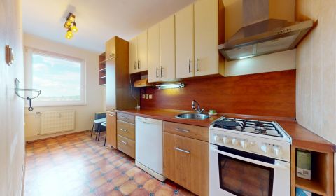 Sale Two bedroom apartment, Two bedroom apartment, gen. Klapku, Komárn