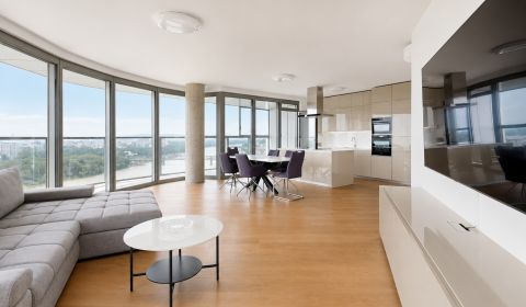 Rent Three bedroom apartment, Three bedroom apartment, Pribinova, Brat