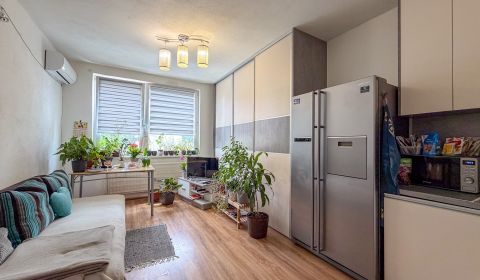 Sale Single studio, Single studio, Čajkovského, Nitra, Slovakia