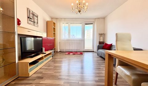 I SALE Spacious 3 bedroom apartment at Bajzova