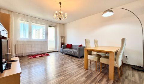 I SALE Spacious 3 bedroom apartment at Bajzova