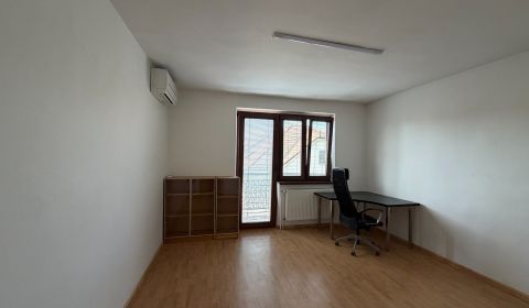 Rent Offices, Offices, Hodžova, Piešťany, Slovakia