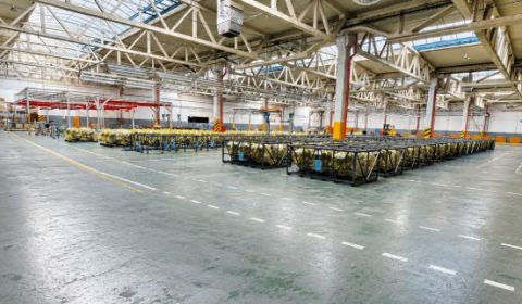 Production and storage hall