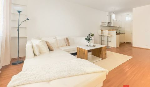 Rent One bedroom apartment, Bratislava - Petržalka, Slovakia
