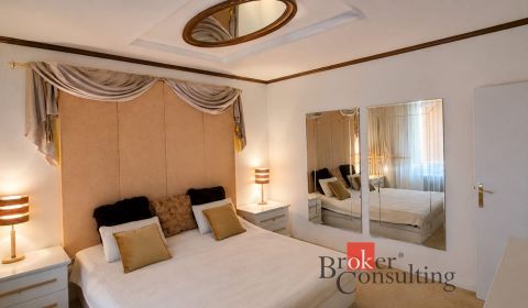 Sale Three bedroom apartment, Bratislava - Nové Mesto, Slovakia