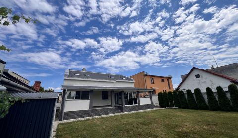 Sale Family house, Family house, Cintorínska, Levice, Slovakia