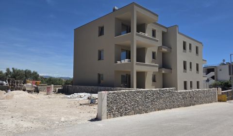 CROATIA - Apartments (K2) in the beautiful village of TRIBUNJ