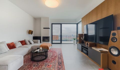 Rent Two bedroom apartment, Bratislava - Nové Mesto, Slovakia