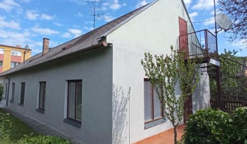 Sale Family house, Family house, Vnútorná okružná, Komárno, Slovakia