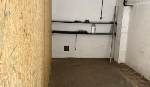 Sale Garage, Garage, Rajčianska, Bratislava - Vrakuňa, Slovakia