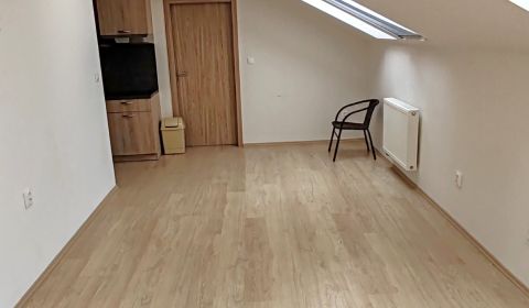 Rent Two bedroom apartment, Two bedroom apartment, Sústružnícka, Komár