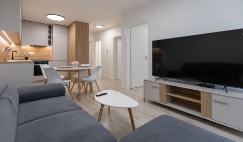 METROPOLITAN│Furnished 2-bdr apartment Petržalka