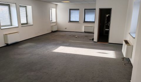 Rent Offices, Offices, Záhradnícka, Komárno, Slovakia
