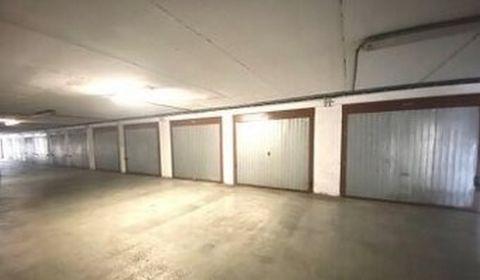 Sale Garage, Garage, Pečnianska, Bratislava - Petržalka, Slovakia