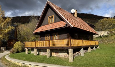 Charming Wooden Cottage in Terchová with Scenic Views