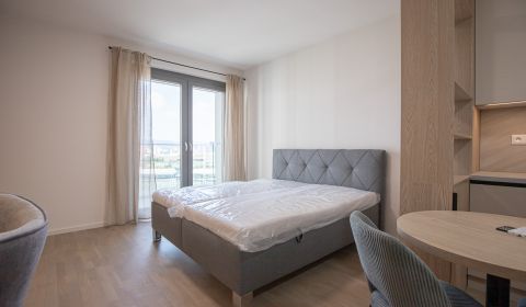 RESERVED Luxury studio apartment with parking, Old Town