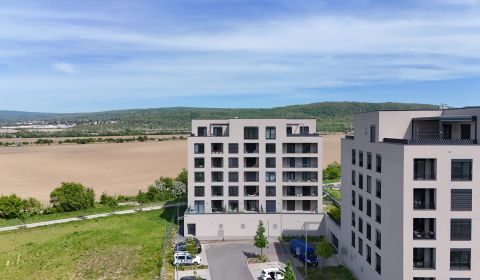RIVERS garage parking place street Mateja Encingera