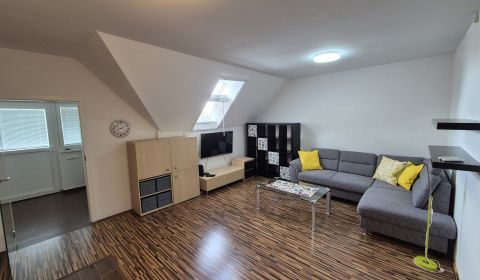 Rent One bedroom apartment, One bedroom apartment, Šafárikova, Senec, 