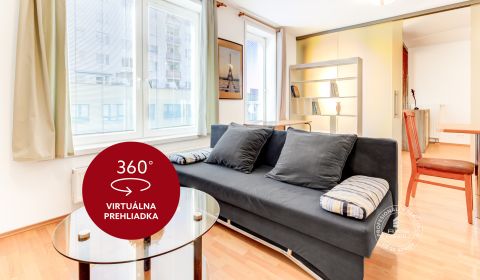 Sunny 2-room Apartment with a LOGGIA and PRIVATE GARDEN