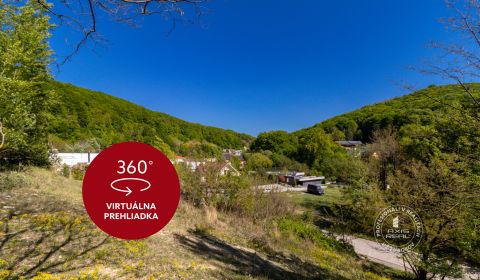 Nice building plot (859 m2) in Marianka