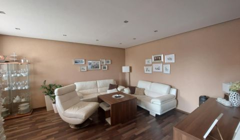Sale Three bedroom apartment, Three bedroom apartment, Opatovská, Tren