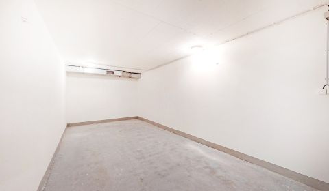 Sale Garage, Garage, Šustekova, Bratislava - Petržalka, Slovakia