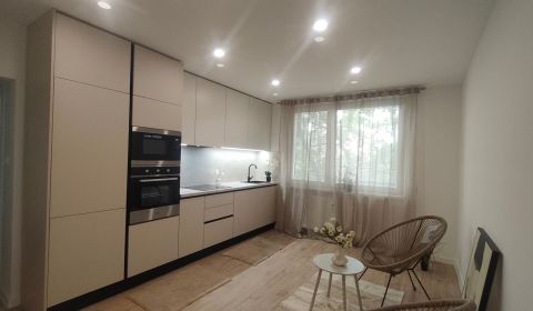 Sale Three bedroom apartment, Three bedroom apartment, Exnárova, Brati