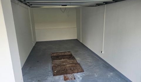 Sale Garage, Garage, Karloveská, Bratislava - Karlova Ves, Slovakia