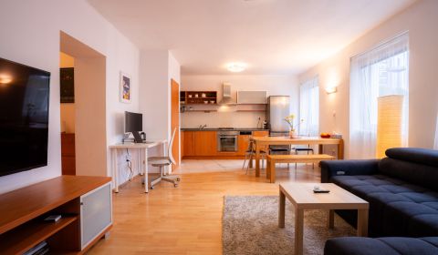 Sale Three bedroom apartment, Three bedroom apartment, Teplická, Brati