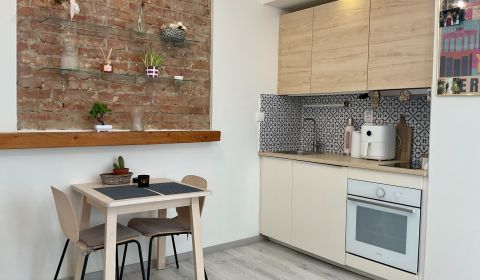 Sale Studio, Studio, Námestie 1.mája, Bratislava - Staré Mesto, Slovak