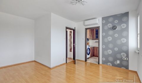 Sale Studio, Studio, Beethovenova, Trnava, Slovakia